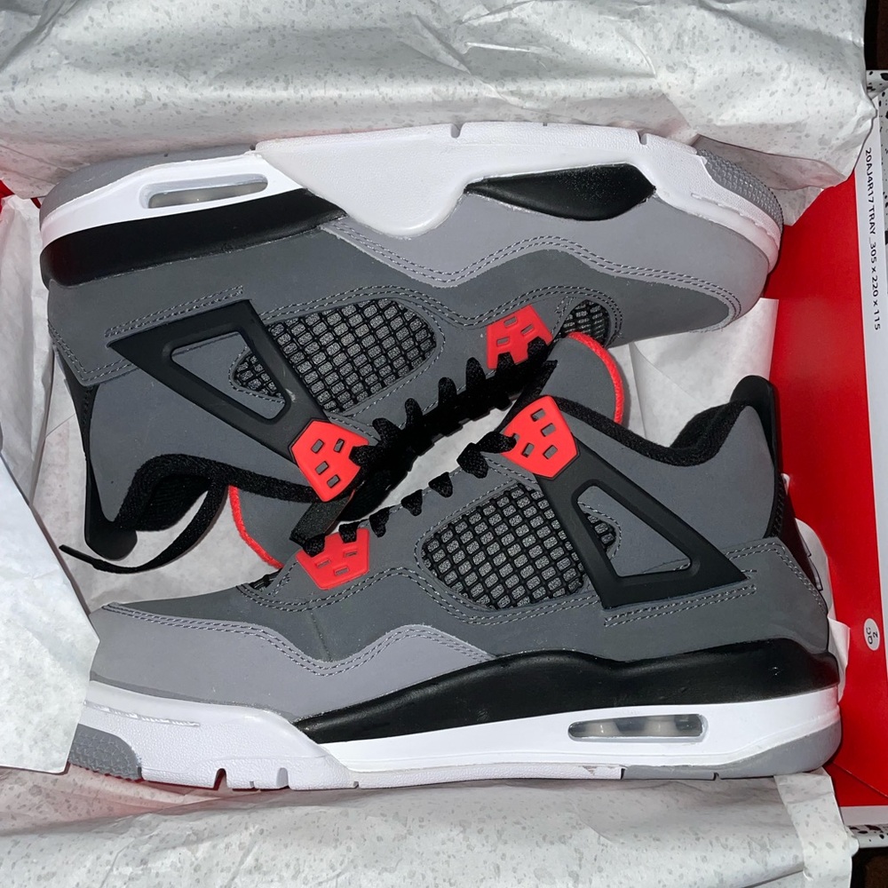 Jordan 4 Infared - Picture 2 of 12